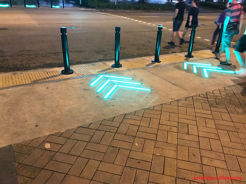LED Light Strips Crossing turning green and flashing jilaxzone.com