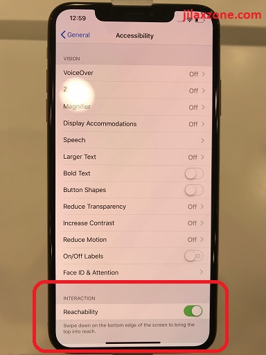 iPhone XS Max how to turn on reachability